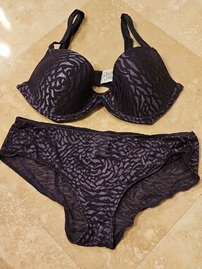 Calvin Klein Black Animal-Print Underwire Bra & Bikini Brief Set